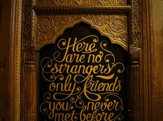 Palm House 17 - Adult Only *