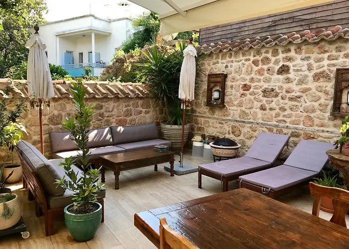 Palm House 17 - Adult Only Otel