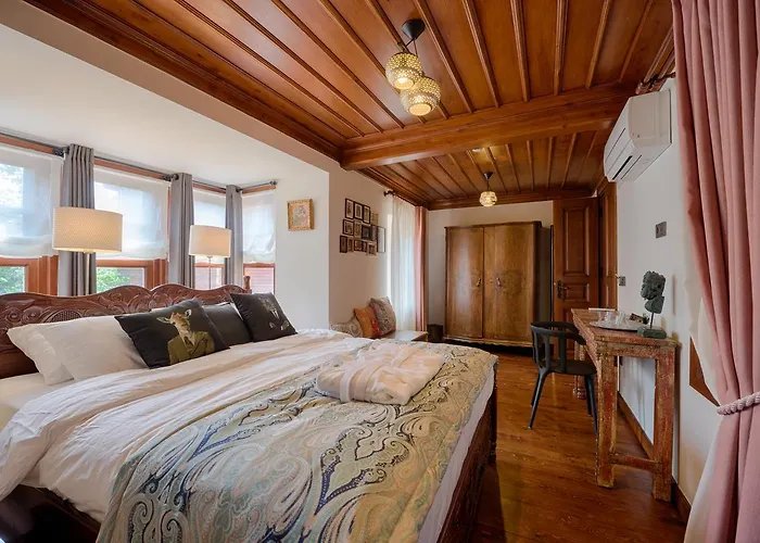 Palm House 17 - Adult Only * אנטליה